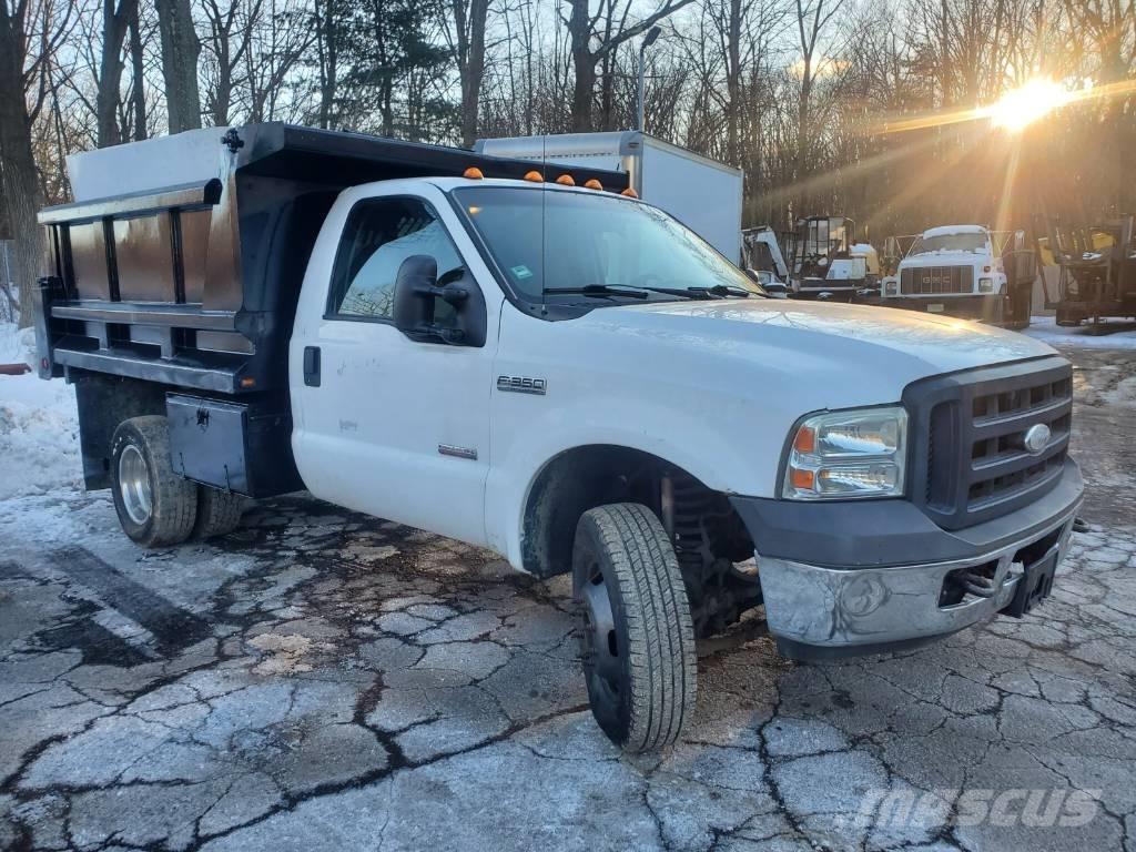 Ford F 350 FX4 Sklápěče