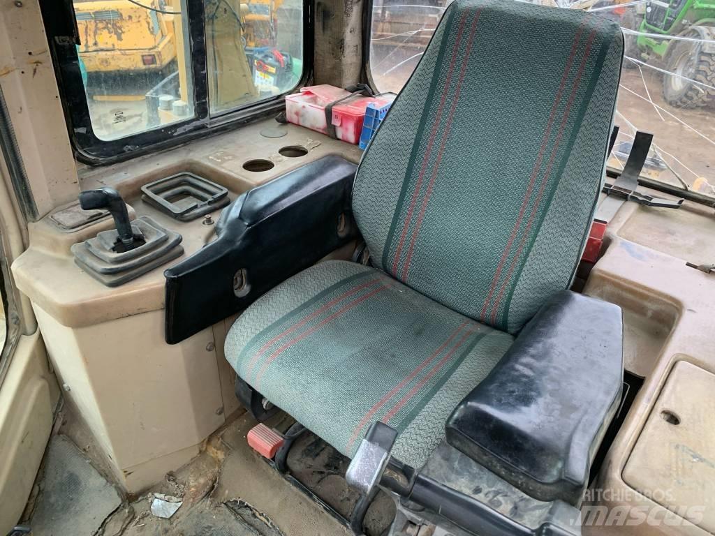 CAT D 6 M XL Pásové dozery
