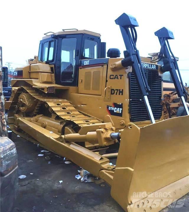 CAT D7H Pásové dozery