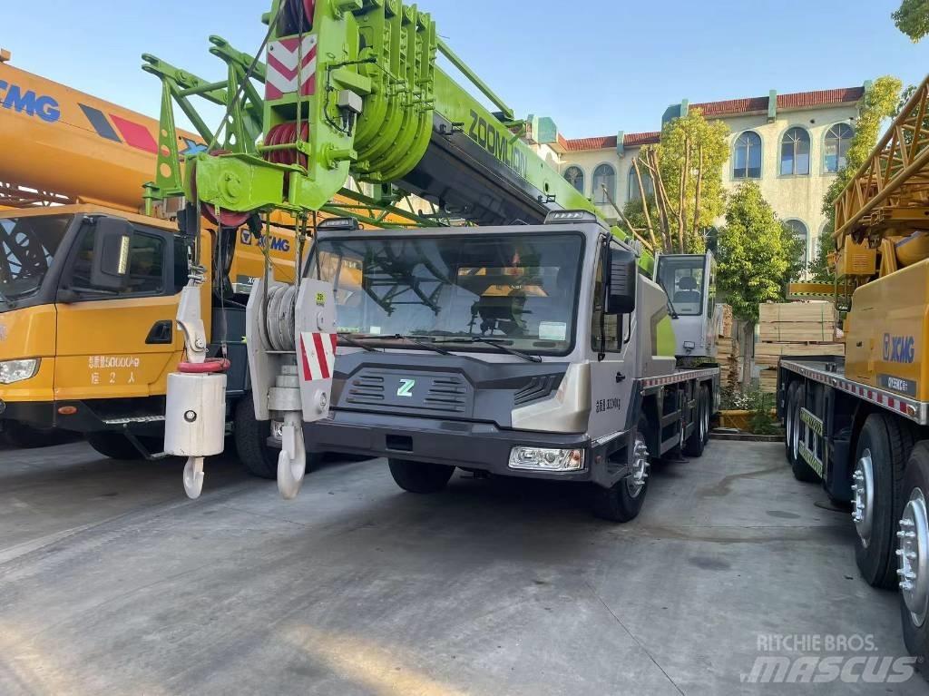 Zoomlion ZTC 251 V Univerzální terénní jeřáby