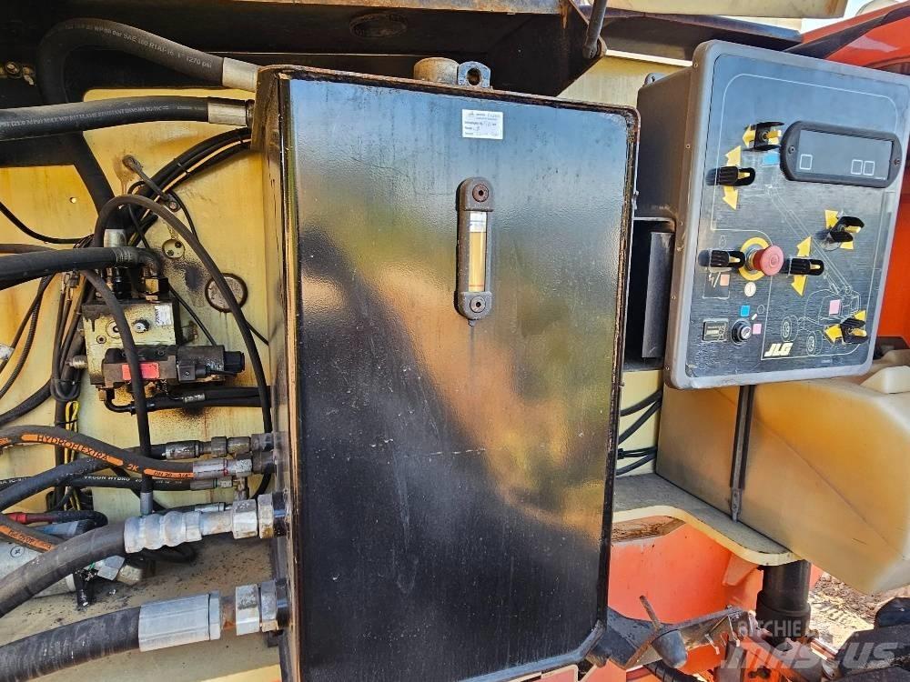 JLG 680S Teleskopické plošiny