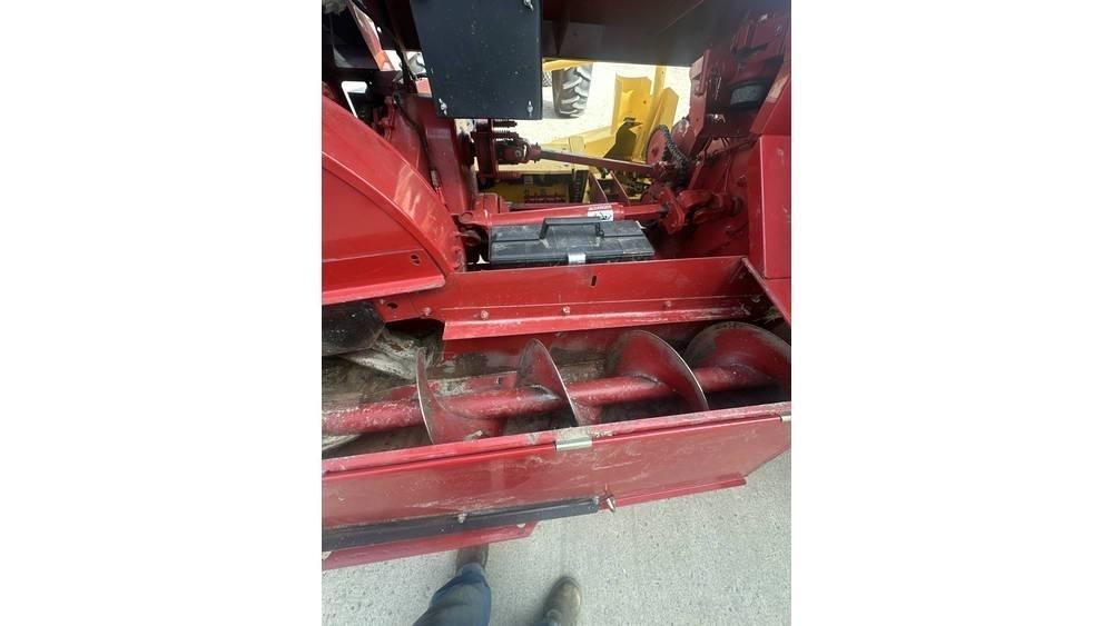 New Holland FP230 Sklízecí řezačka