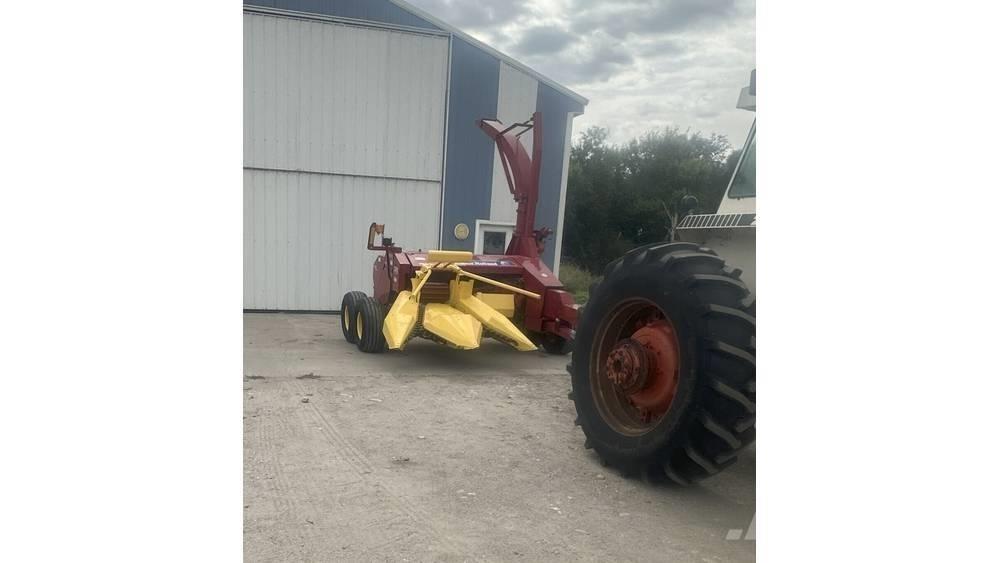 New Holland FP230 Sklízecí řezačka