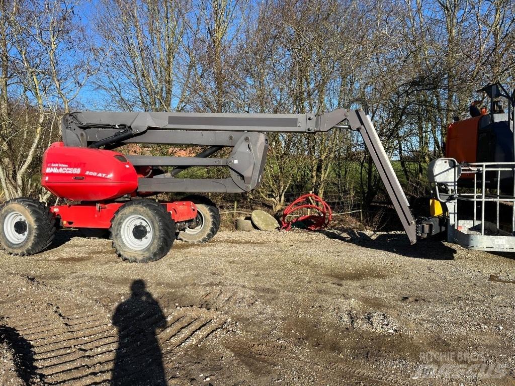 Manitou 200 ATJ Kloubové plošiny
