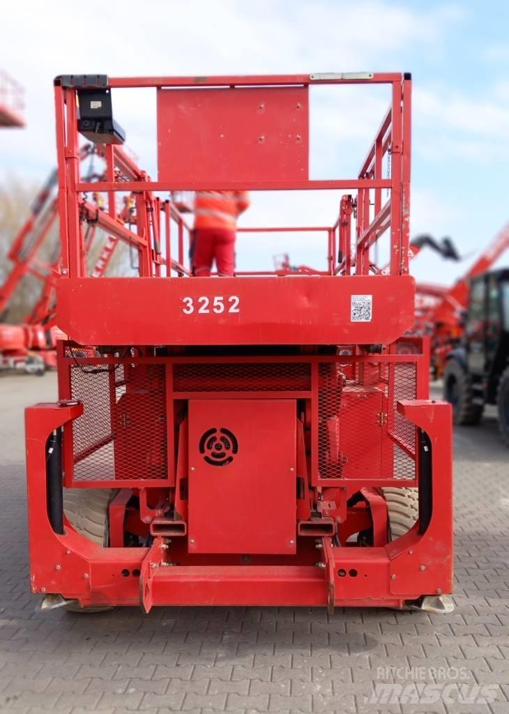 Genie GS 4390 RT Nůžková zvedací plošina