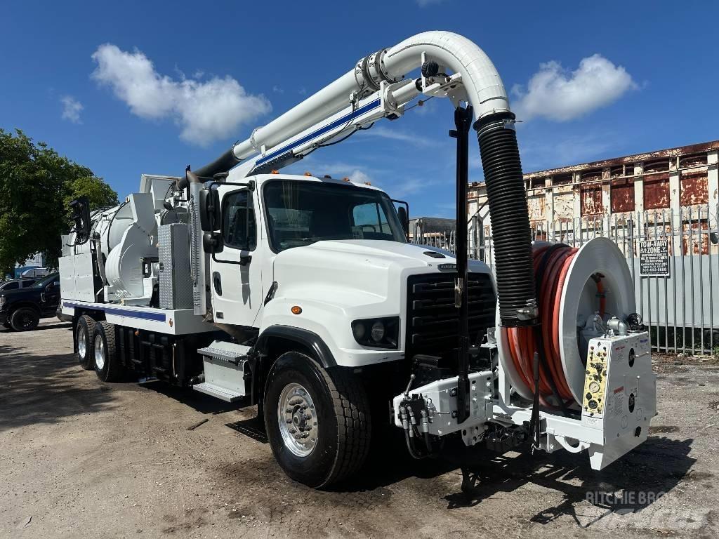 Freightliner 114 SD Kombinované/Čerpací cisterny