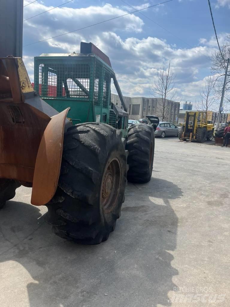 Timberjack 240 B Tahače