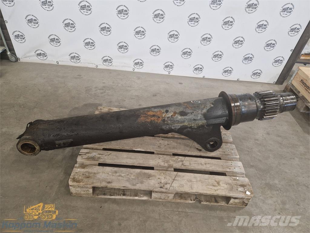 Komatsu 130F Lesní jeřáby