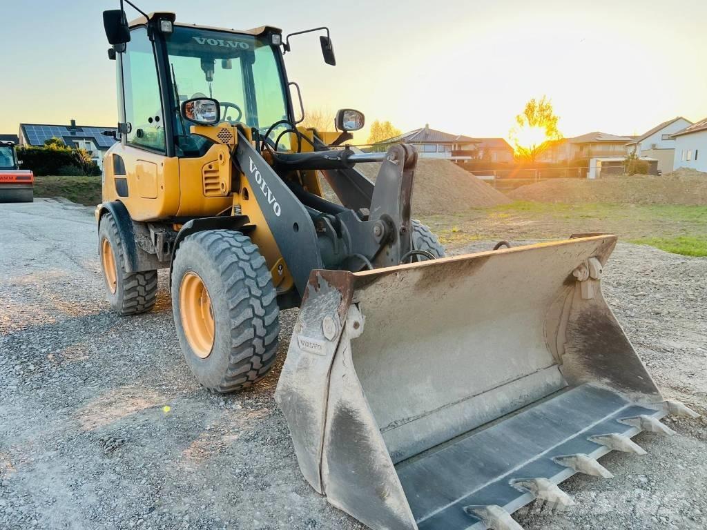 Volvo L25FZ Smykem řízené nakladače