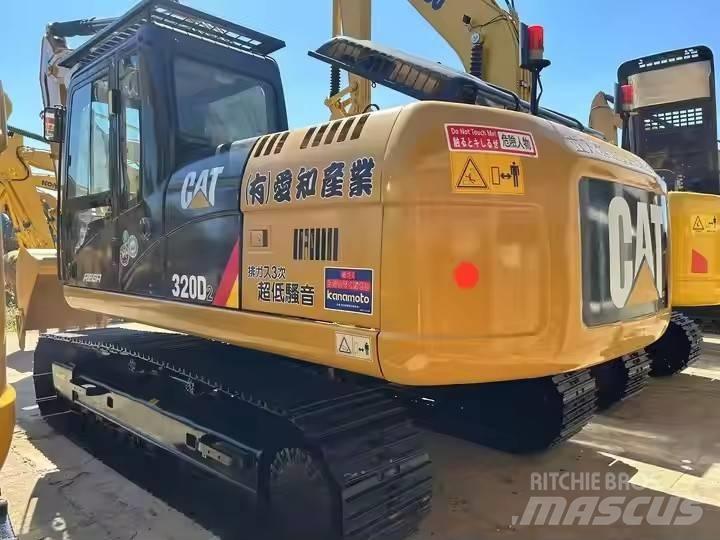 CAT CAT320D2 Midi rýpadla 7t - 12t