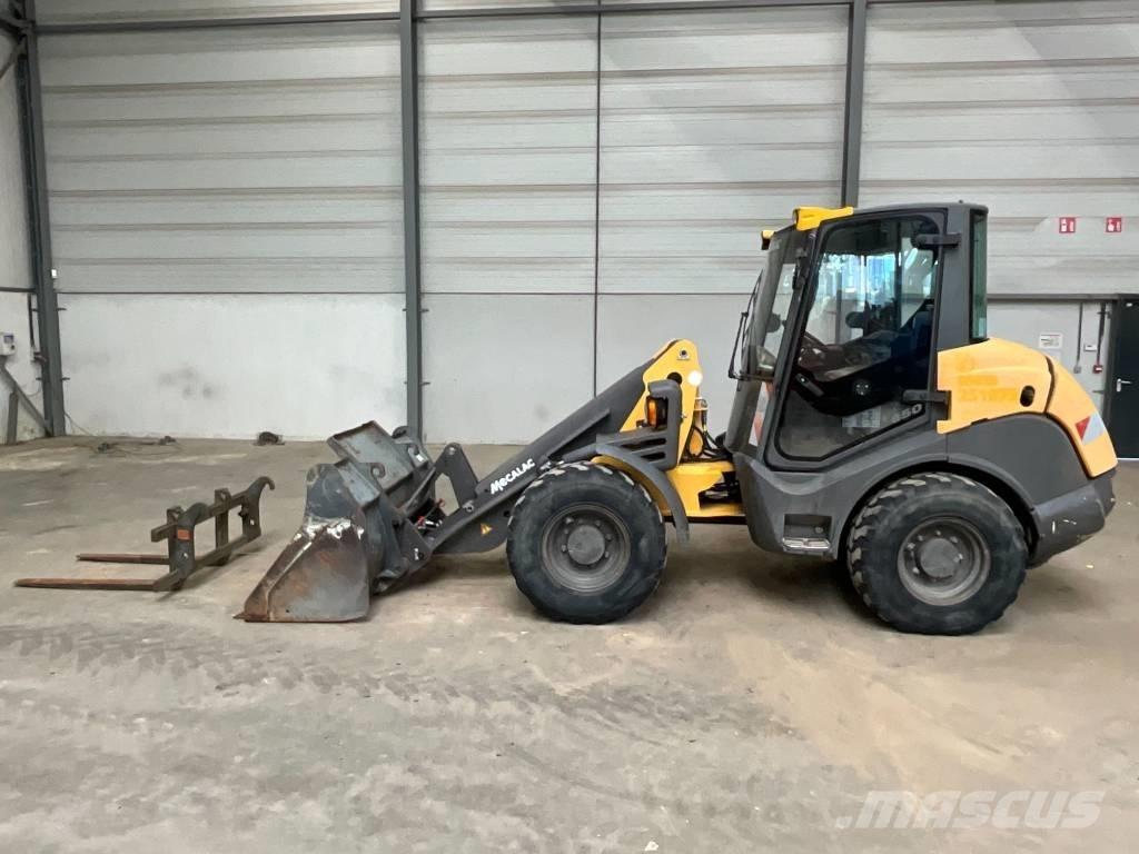 Mecalac AX 850 Kolové nakladače