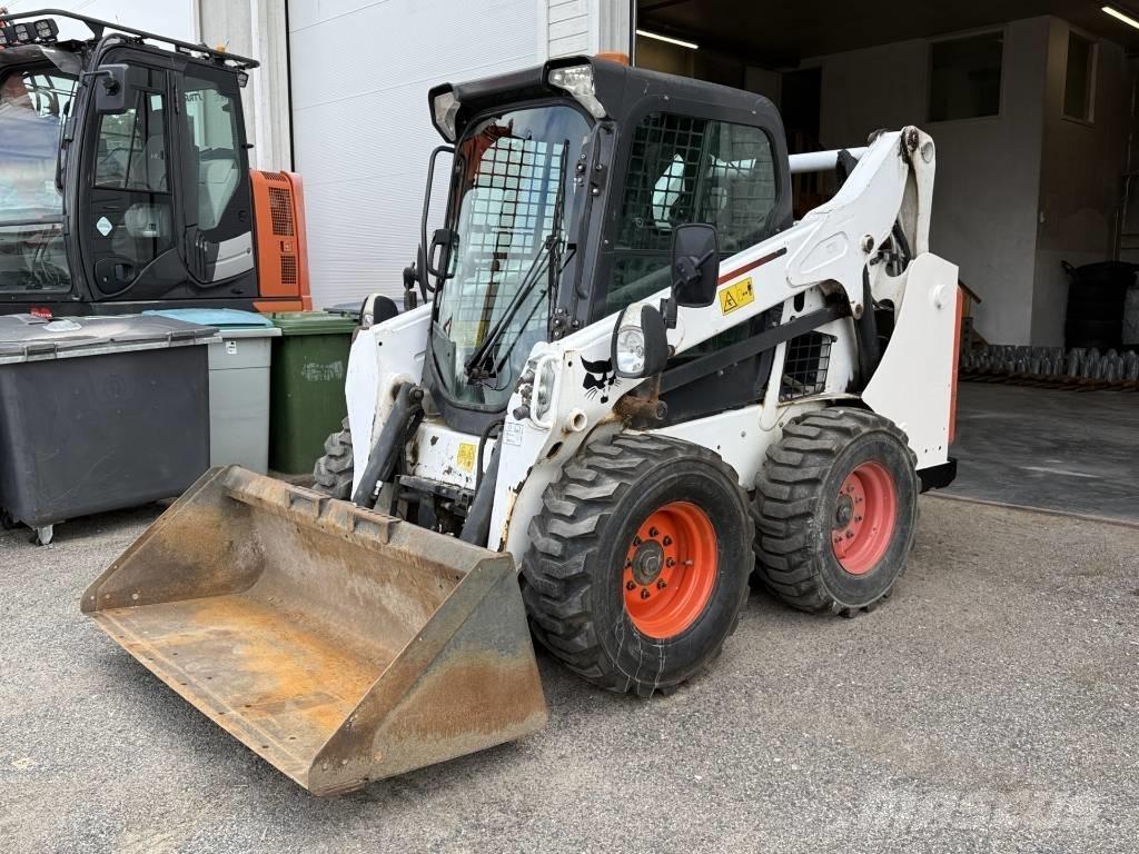 Bobcat S 530 Smykem řízené nakladače