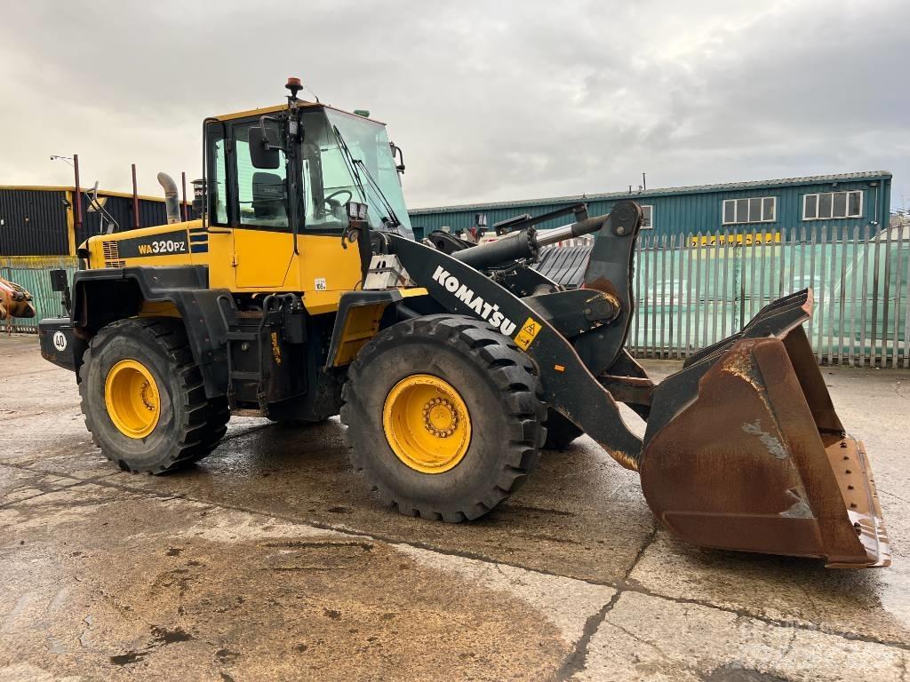 Komatsu WA320PZ-6 Kolové nakladače