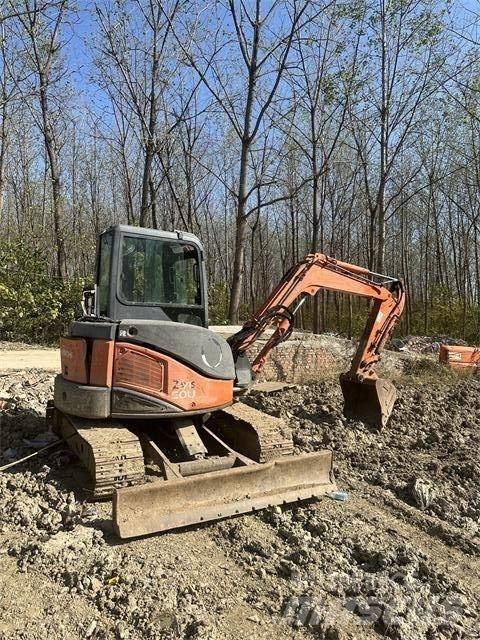 Hitachi ZX50 Pásová rýpadla