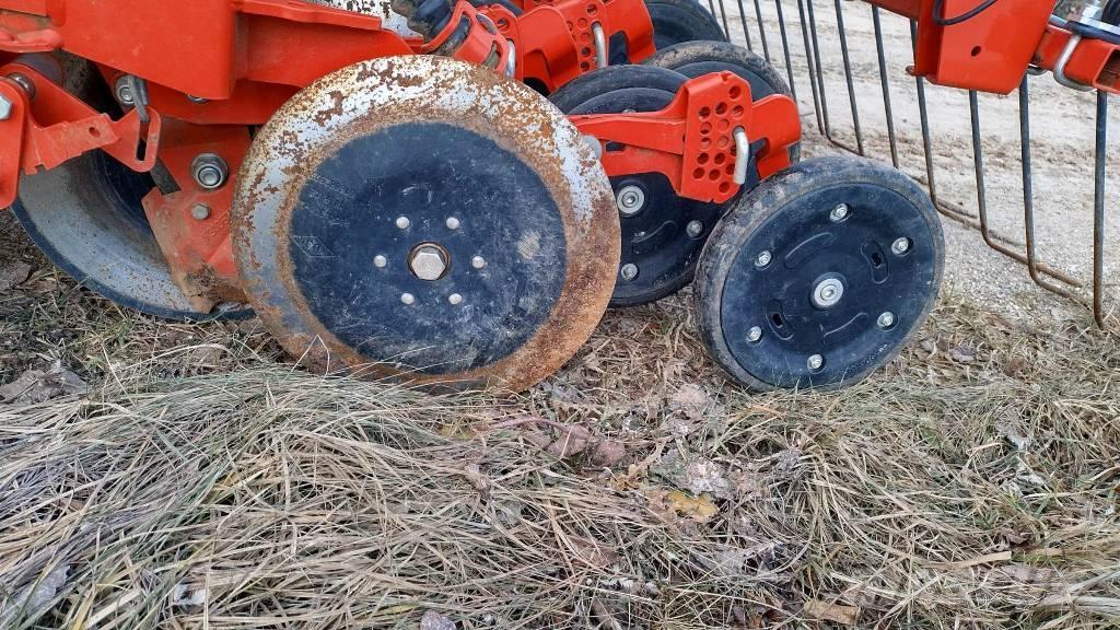Kuhn Premia 4000 Mechanické secí stroje