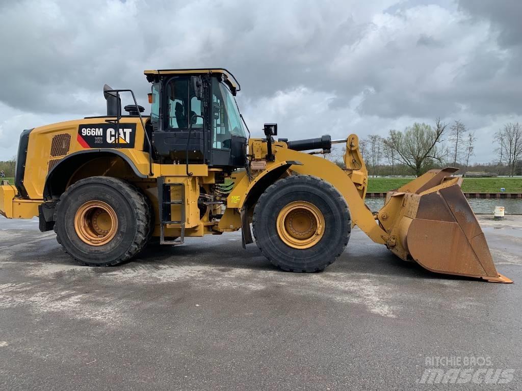 CAT 966 M XE Kolové nakladače