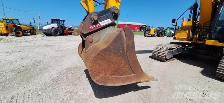JCB 220X LC Pásová rýpadla