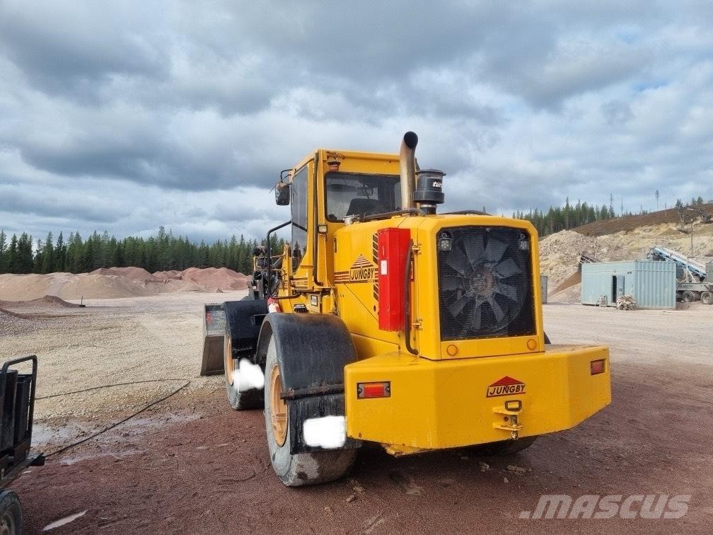 Ljungby L 18 Kolové nakladače