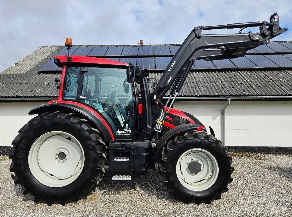 Valtra G 135 Active Traktory