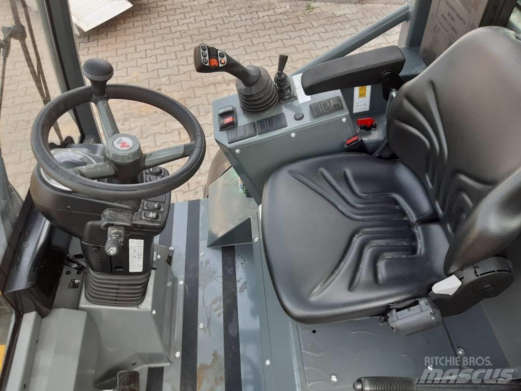 Wacker Neuson WL 54 Kolové nakladače