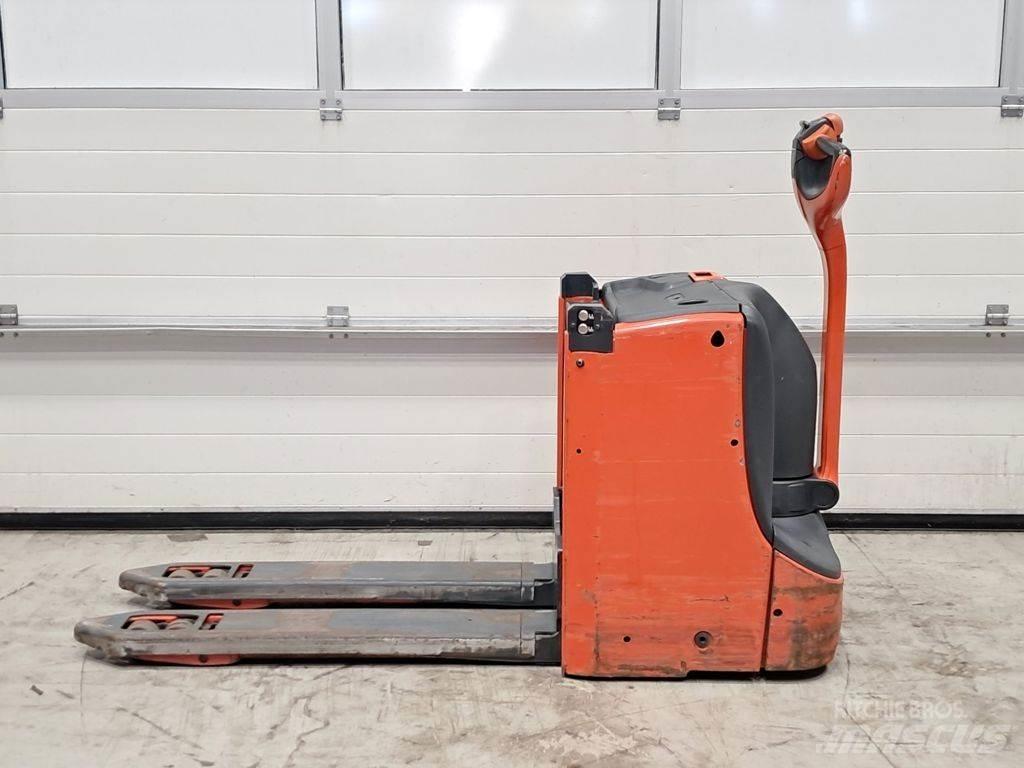 Linde T16L Ruční paletový vozík