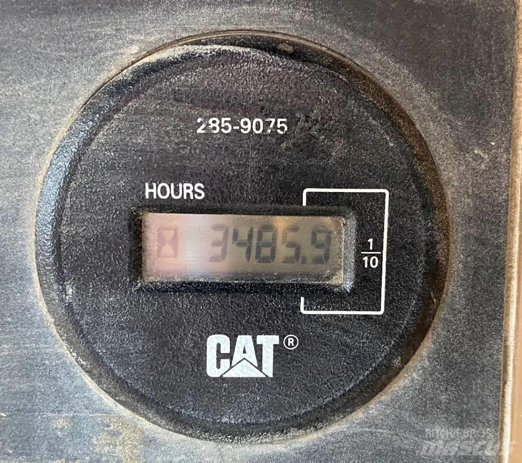 CAT D 11 N Pásové dozery