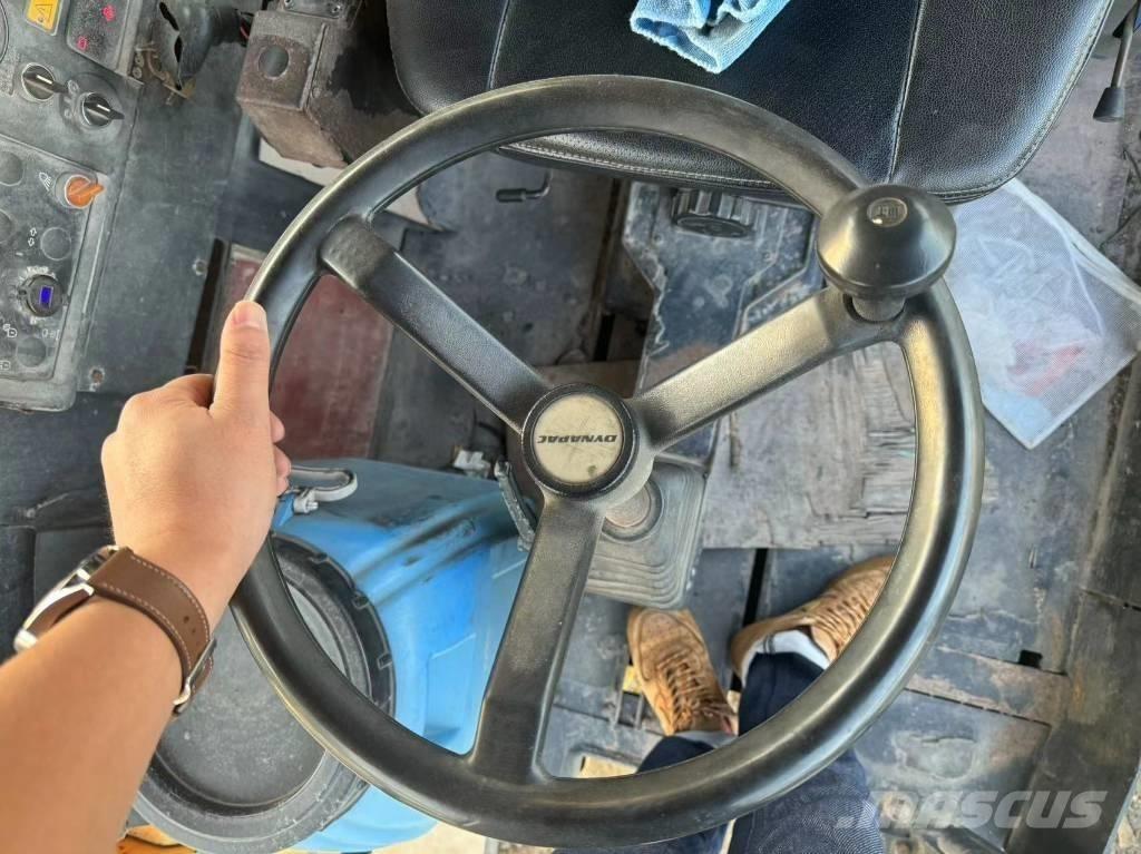 Dynapac CC422 Tandemové válce