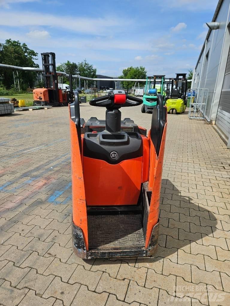 BT LPE250 Nízkozdvižný vozík s plošinou
