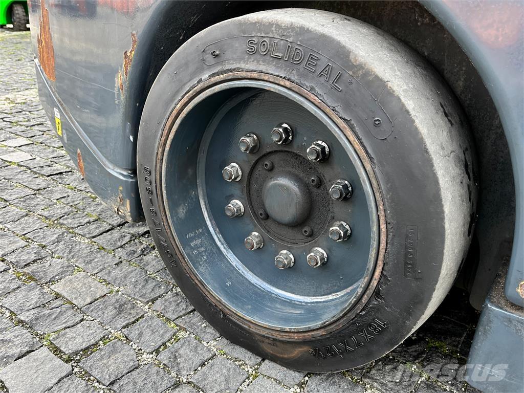 Aisle-Master 15NE Vozíky do úzkých uliček