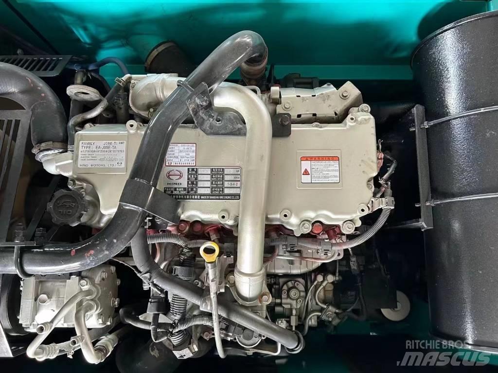 Kobelco SK200 Pásová rýpadla