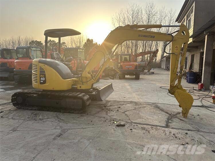 Komatsu PC 40 Pásová rýpadla