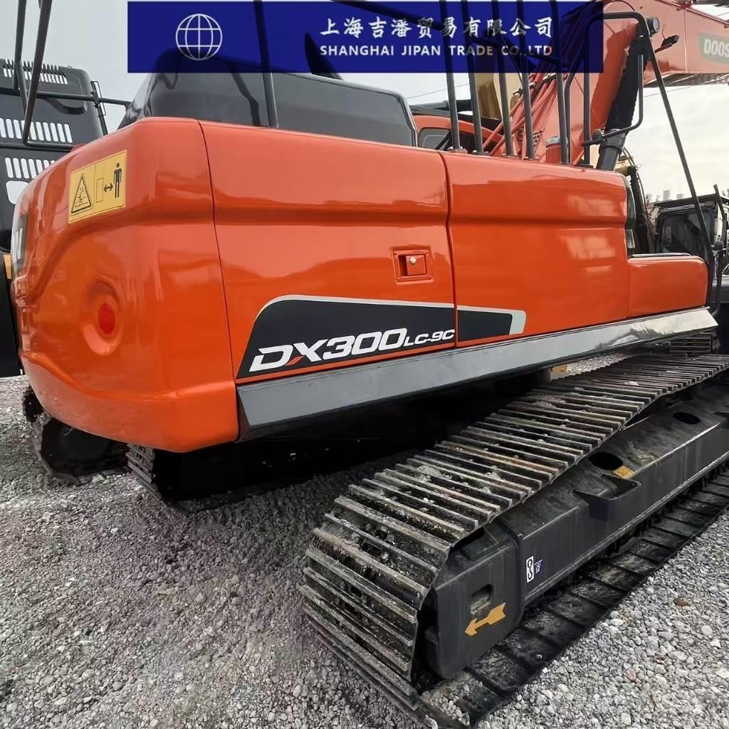 Doosan DX 300 LC Pásová rýpadla