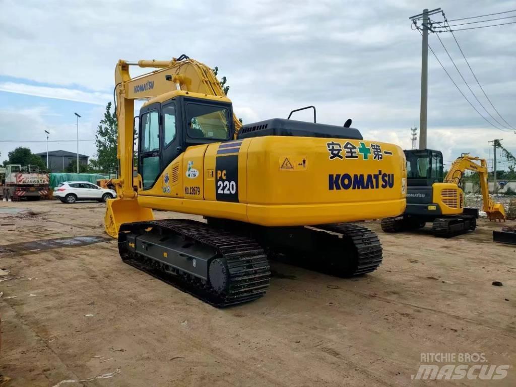 Komatsu PC 220 Pásová rýpadla