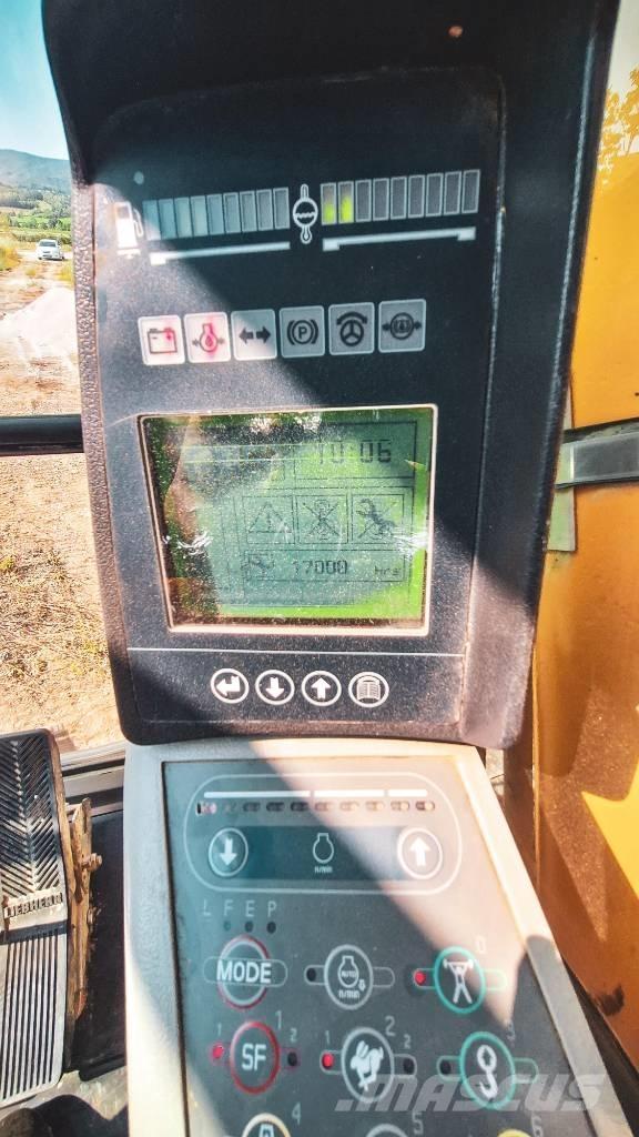 Liebherr R934C HDC Pásová rýpadla