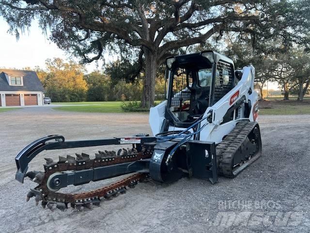 Bobcat T 590 Smykem řízené nakladače