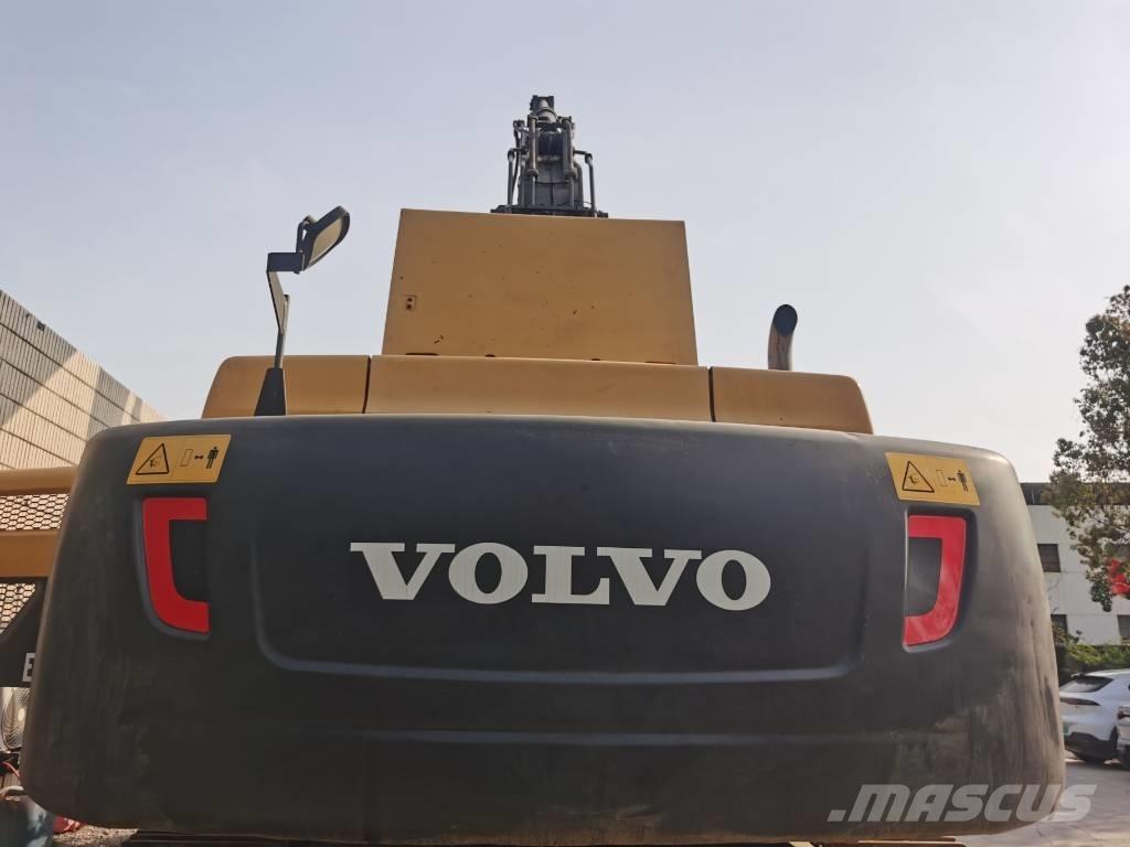 Volvo EC 480 D L Pásová rýpadla