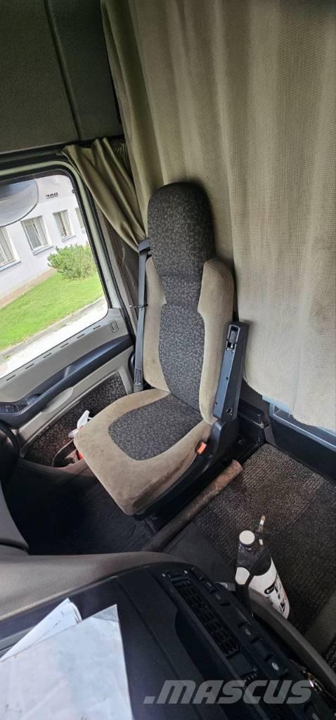 DAF XF 105 Hákový nosič kontejnerů