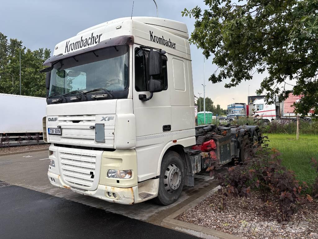 DAF XF 105 Hákový nosič kontejnerů