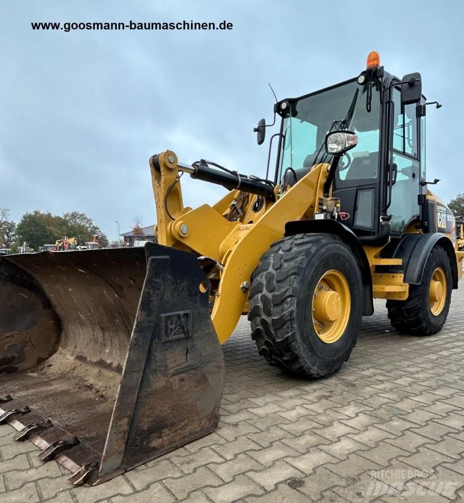 CAT 907 M Kolové nakladače