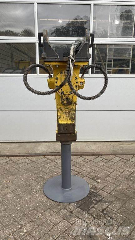 Epiroc SB452 Bourací kladiva / Sbíječky
