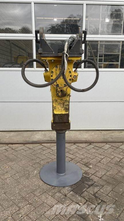 Epiroc SB452 Bourací kladiva / Sbíječky