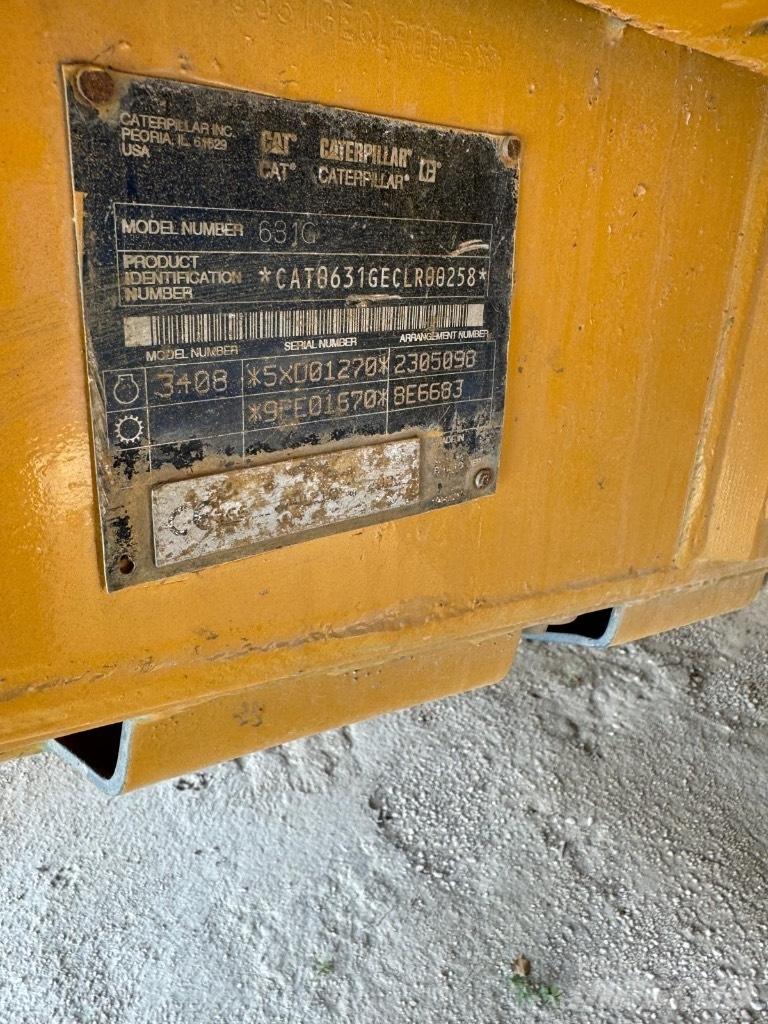 CAT 631 G Skrejpry