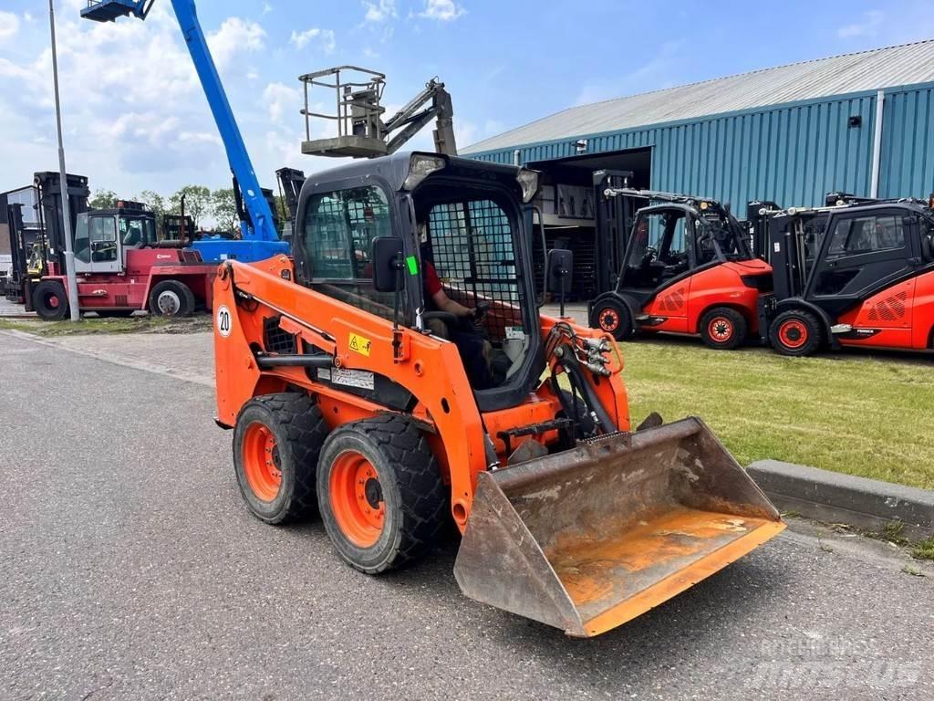 Bobcat S450 Smykem řízené nakladače