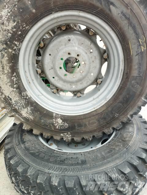 Nokian 440/80X30 Pneumatiky, kola a ráfky