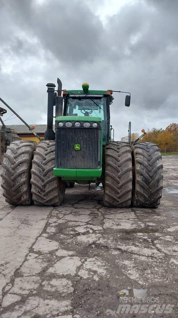 John Deere 9320 Traktory