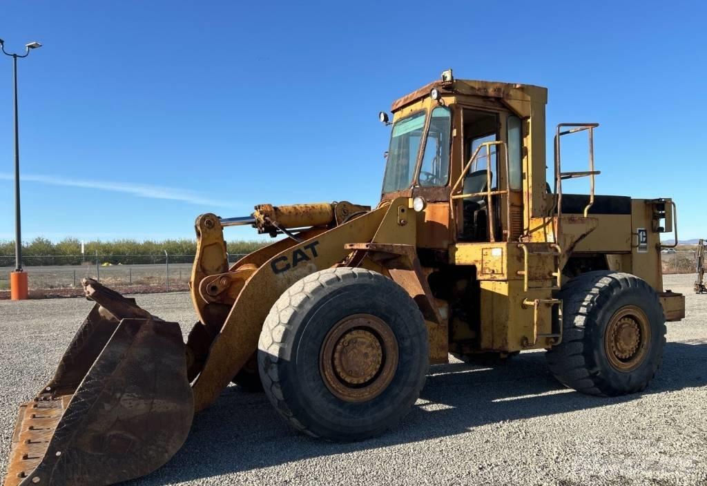 CAT 966 D Kolové nakladače