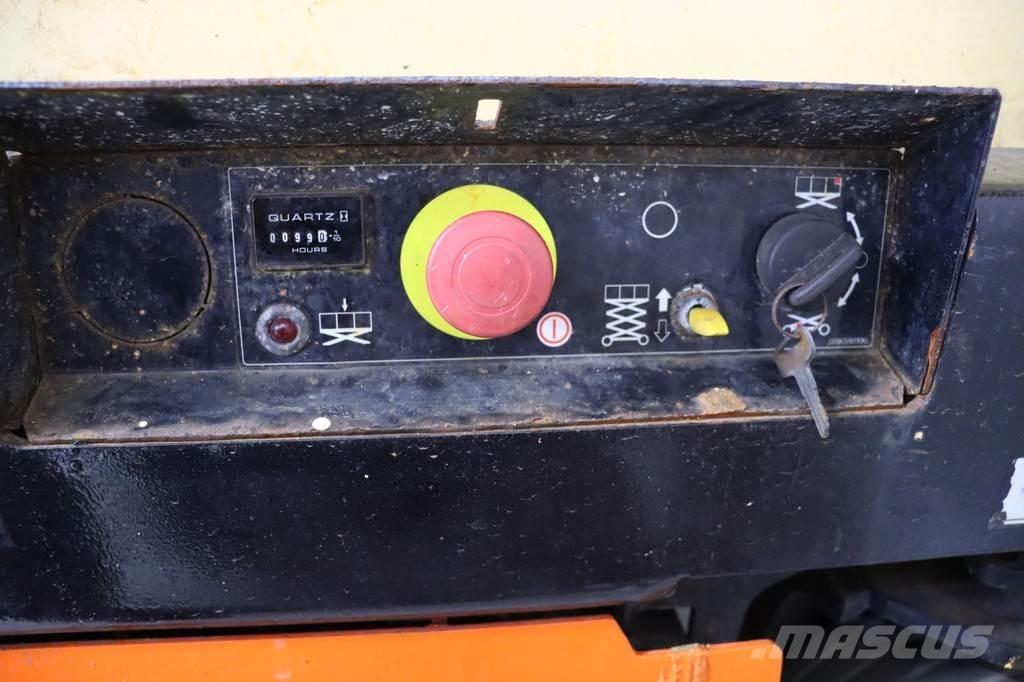 JLG 1932R Nůžková zvedací plošina