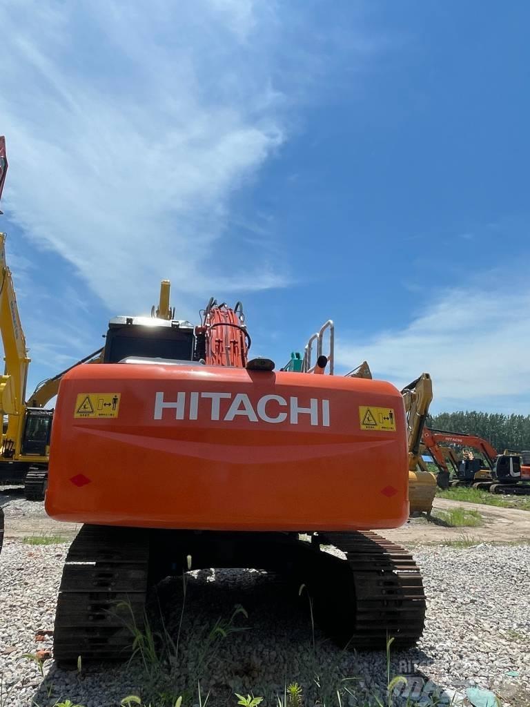 Hitachi ZX 200 Pásová rýpadla