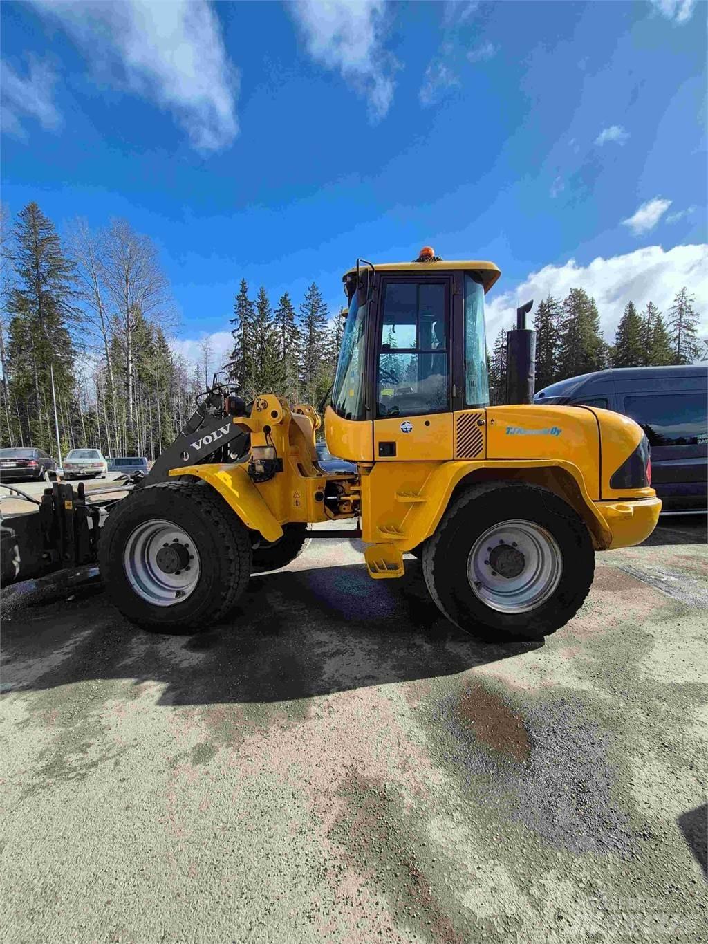Volvo L45 Kolové nakladače