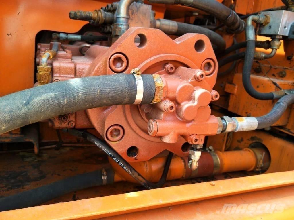 Doosan DX 225 LC Pásová rýpadla